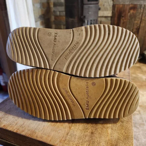 EMU Australia Womens 8 Charlotte Boots Chocolate Brown Sheepskin Lace Back Boots - Picture 7 of 12